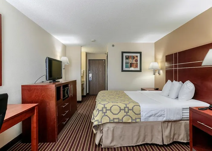 Baymont By Wyndham Bowling Green
