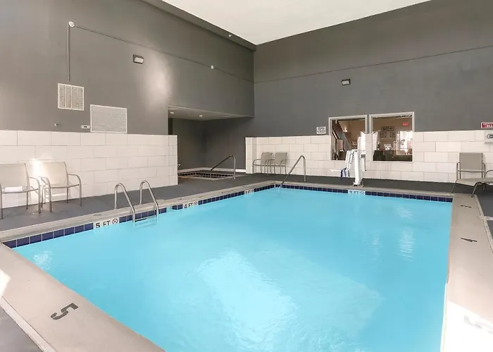 Baymont By Wyndham Bowling Green