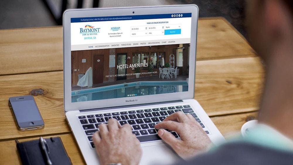 Hotel Baymont By Wyndham Bowling
