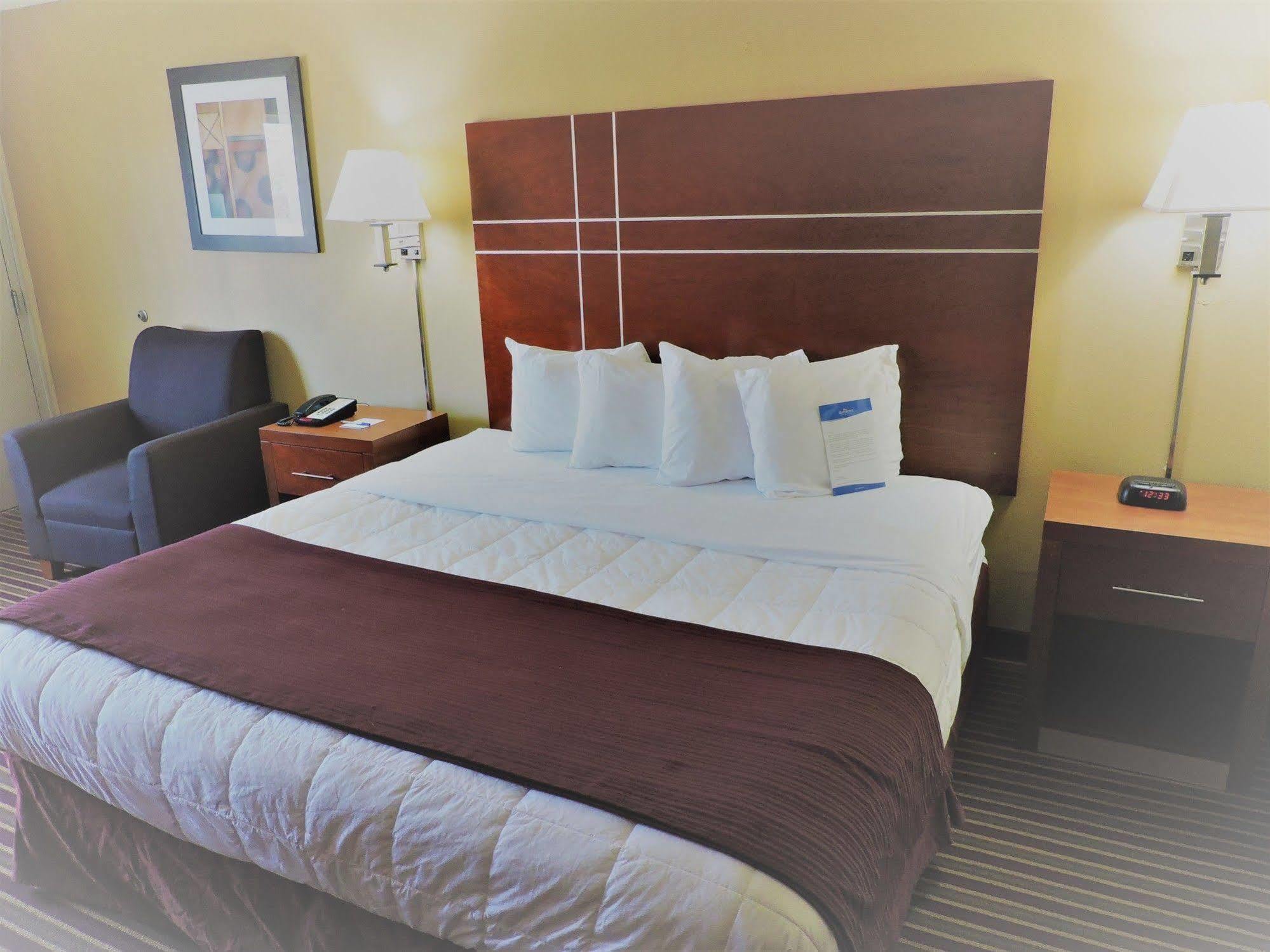 Baymont By Wyndham Bowling 3*