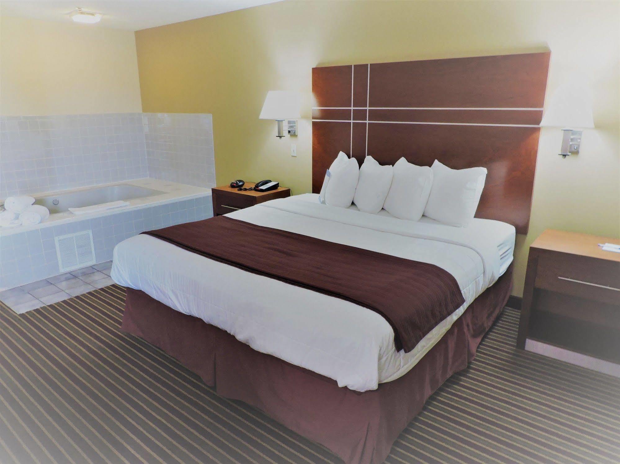 Baymont By Wyndham Bowling Bowling Green