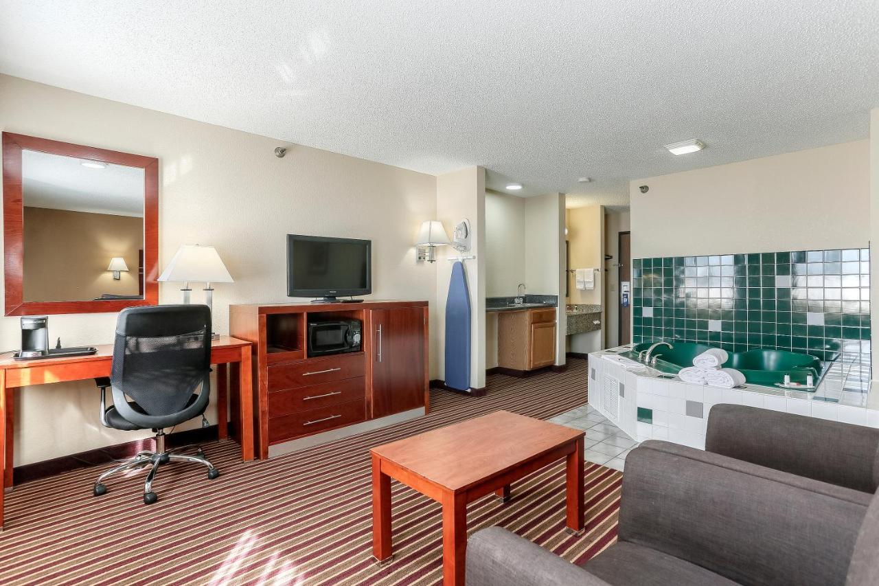 Hotel Baymont By Wyndham Bowling Bowling Green